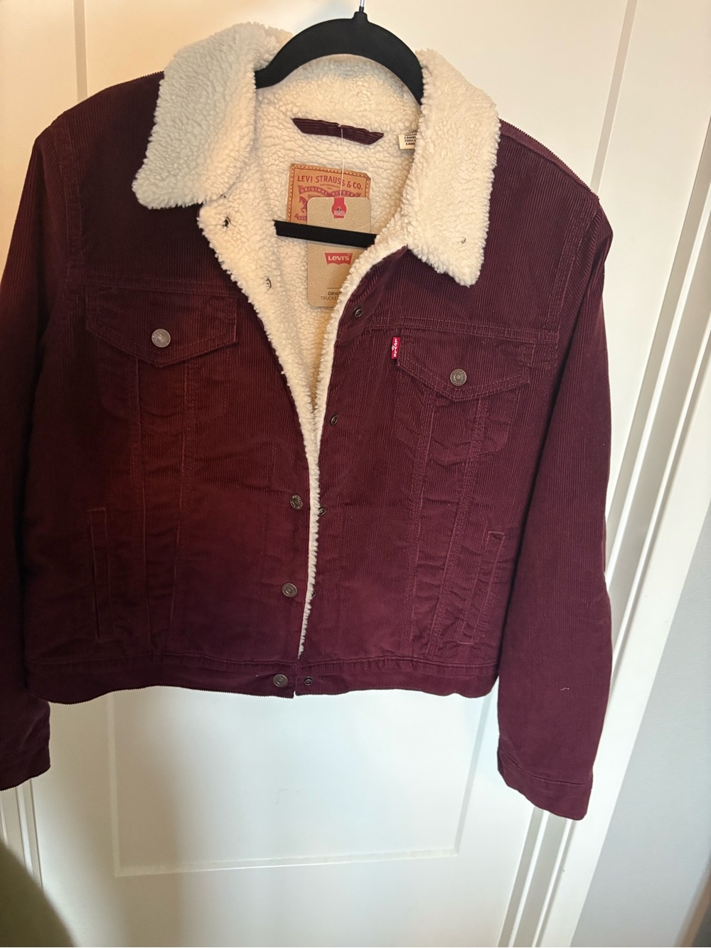 Levi's Women's Sherpa-Lined Corduroy Jacket in Wine with Cream Sherpa